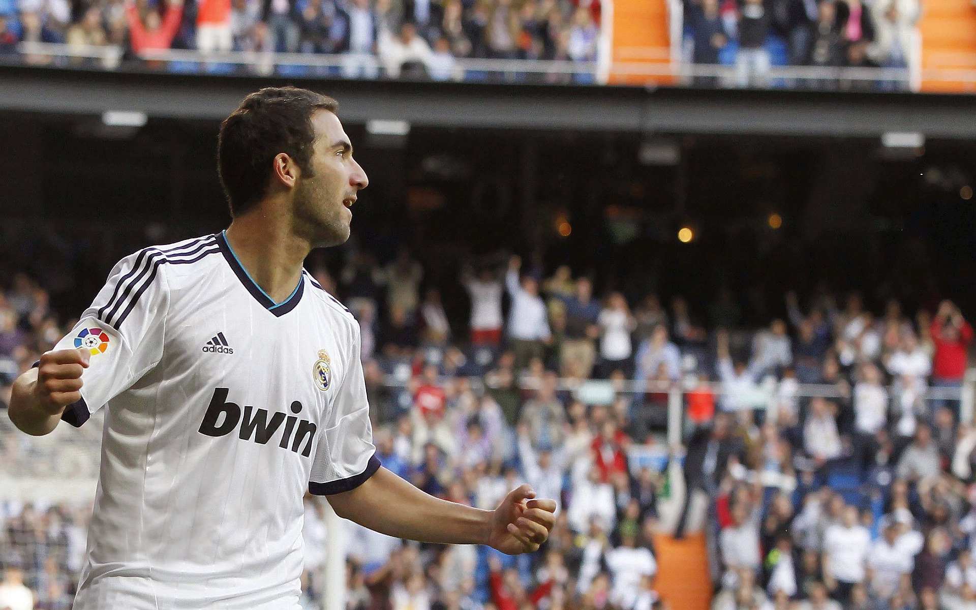 中国足球联赛球迷服务质量持续改善,中国足球的球迷们现在真的感到很迷茫面对这片绿茵场